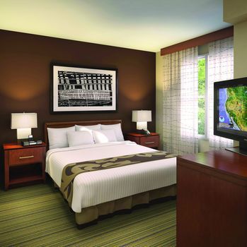 Hotel Lauderdale Pompano 3*