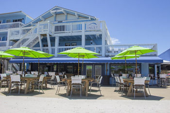 Resort Rhumcay Beach And Grille