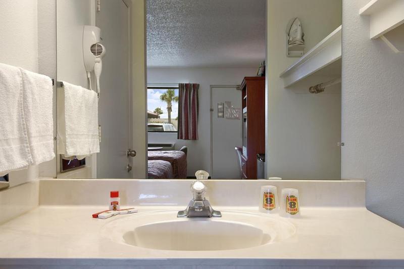 Motel Redfinn 2*