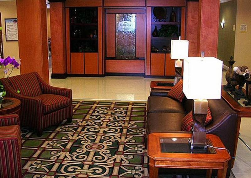 Hotel Fairfield & Butler Boulevard