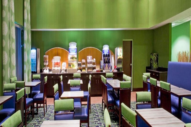 Express & Orlando - Apopka By Ihg Hotel Forest City