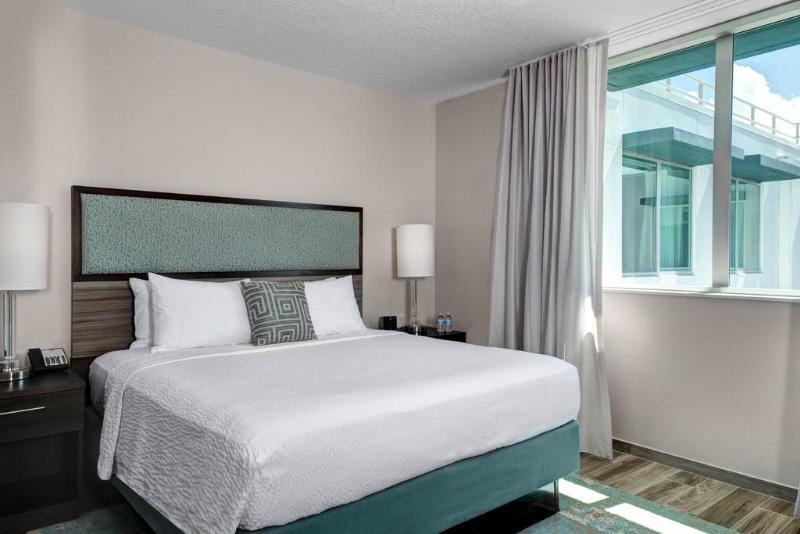 Miami Sunny Isles Hotel 3*