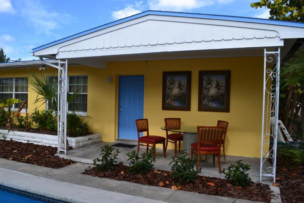 Amber Tides Motel