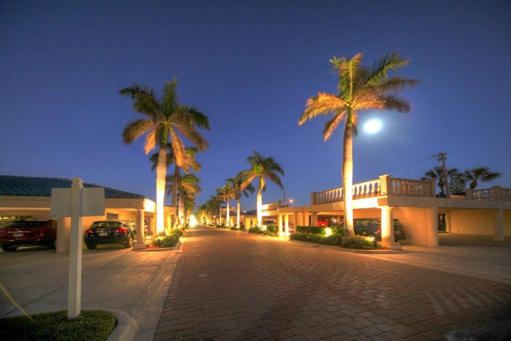 Palm Bay Club Apartment