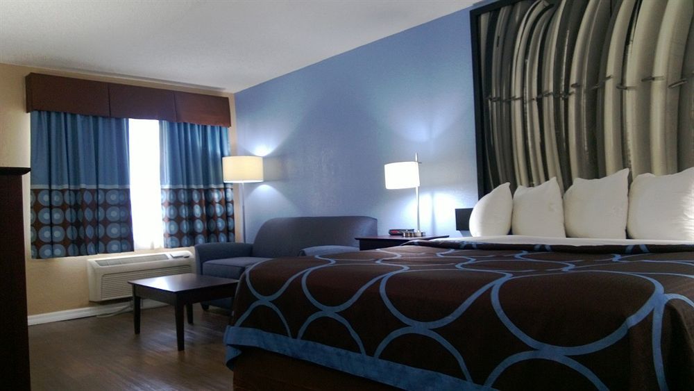 Super 8 By Wyndham Bradenton Area Ellenton