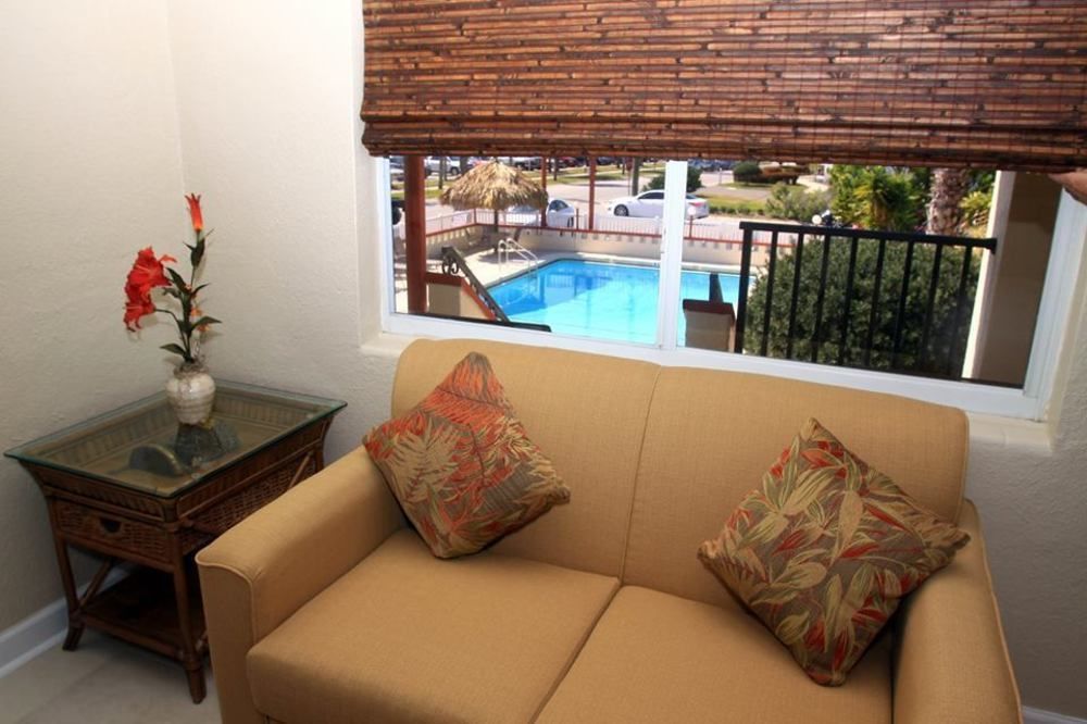 Bamboo Club Apartment Clearwater Beach