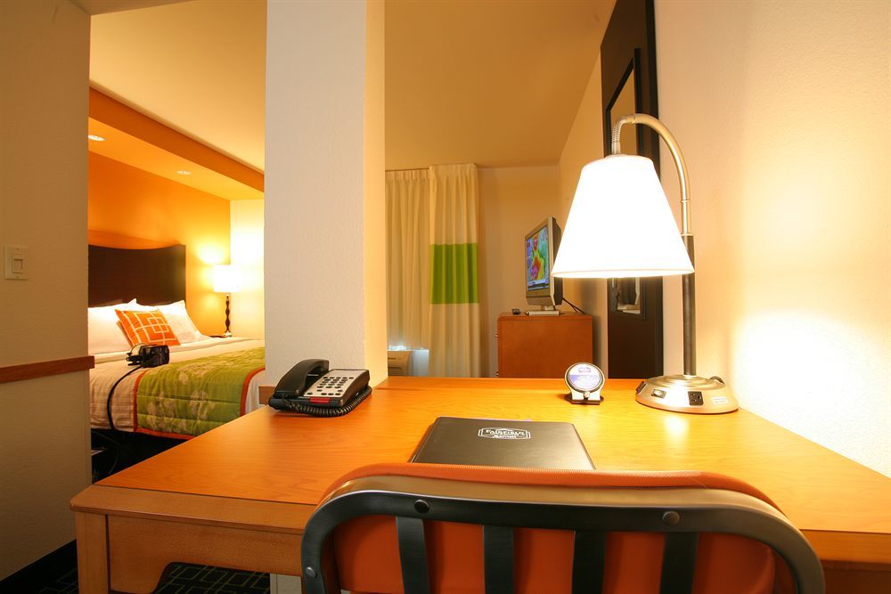 Fairfield And By Marriott Kennedy Space Center Hotel 3*