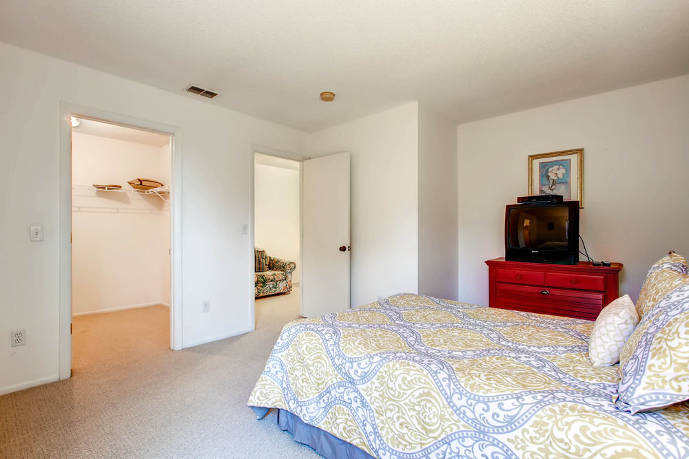 Advantage Hotel Four Corners