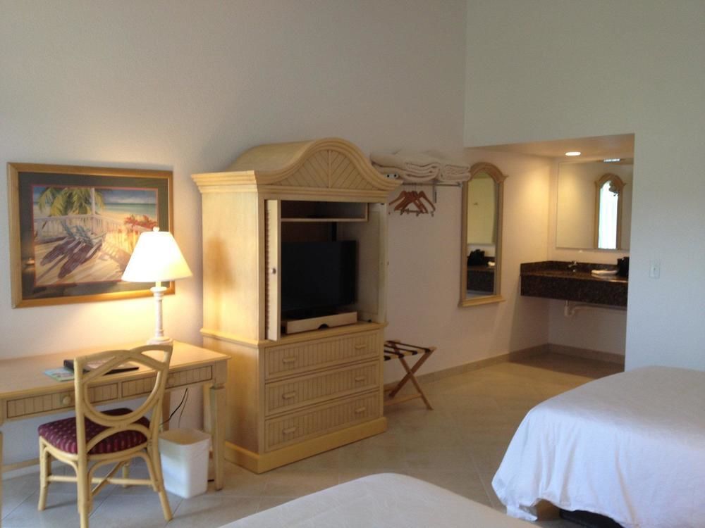 Resort Dolphin Key - 3*