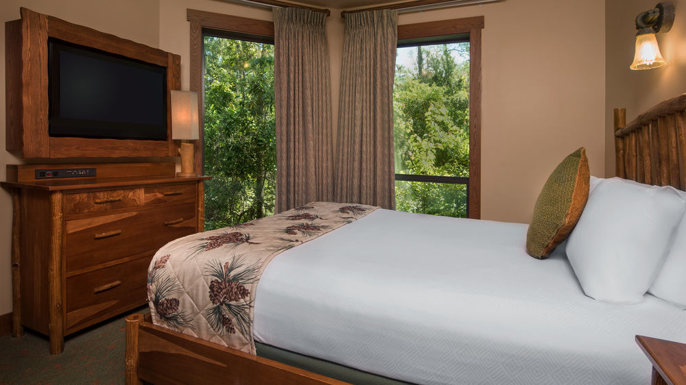 Disney's Saratoga Springs & Hotel