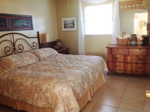 Mango Street Bed & Breakfast