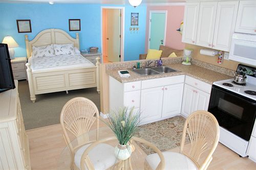 Hideaway Village 2*