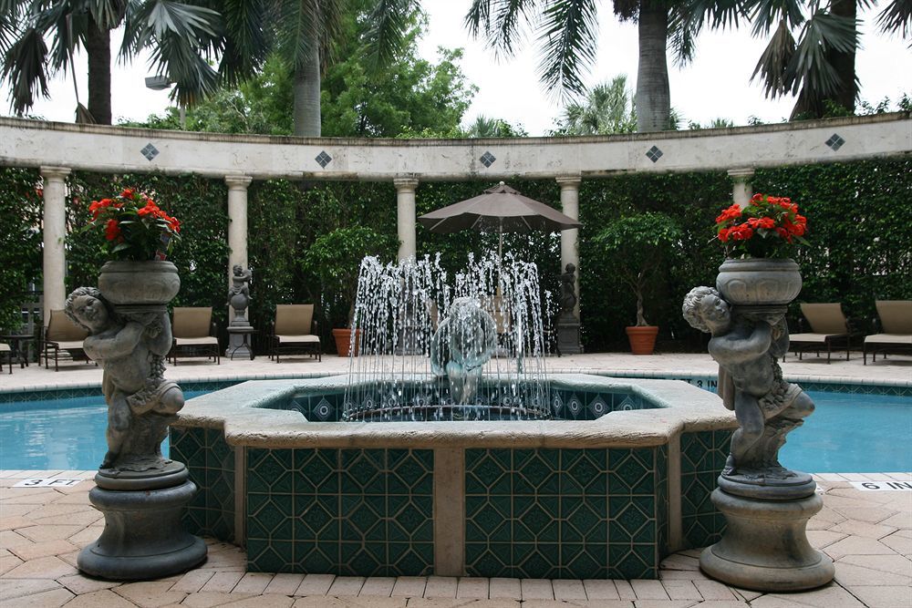 Hampton Boca Raton