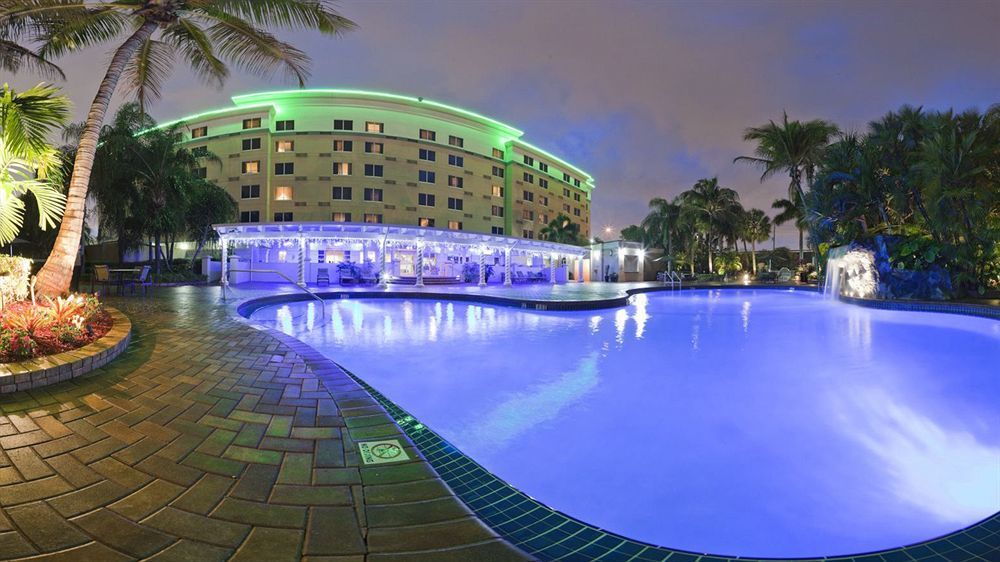 Resort Lauderdale Airport By Ihg