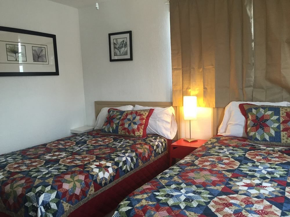Silver Spray Motel 2*