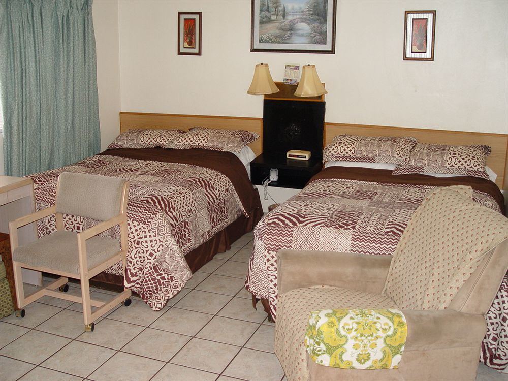 Motel Mardi Gras 2*