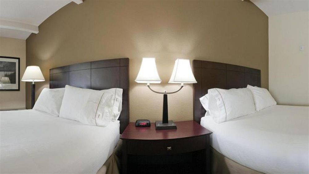 Hotel Express- North Palm And Ihg