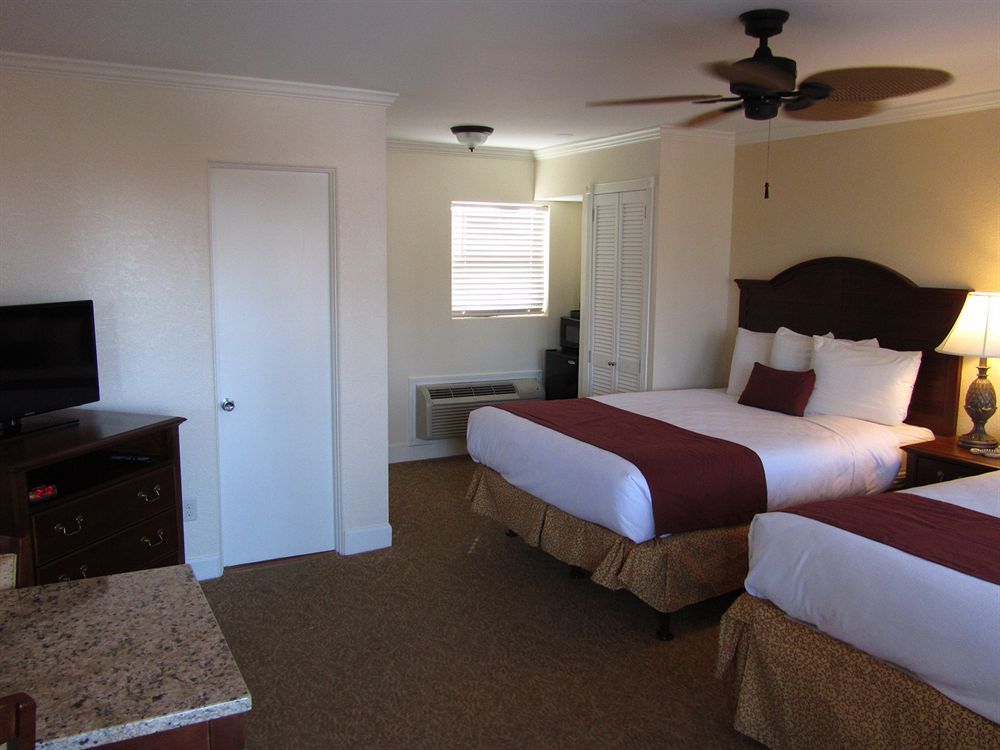 Hotel La Fiesta Ocean & St. Augustine Beach