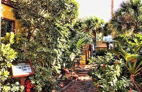 Bed & Breakfast Old House And Restaurant 3*
