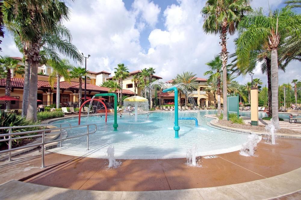 Floridays Orlando Two & Three Bed 4*