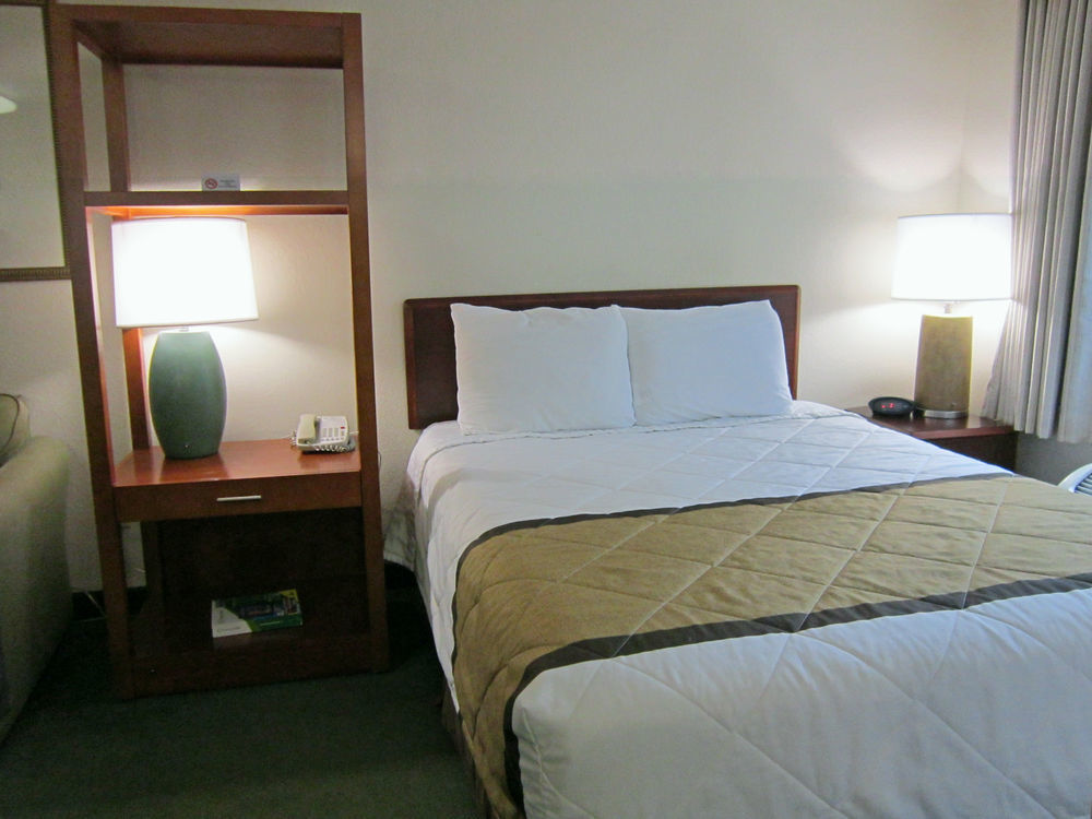 Extended America Select - Orlando - Maitland - Summit Tower Blvd