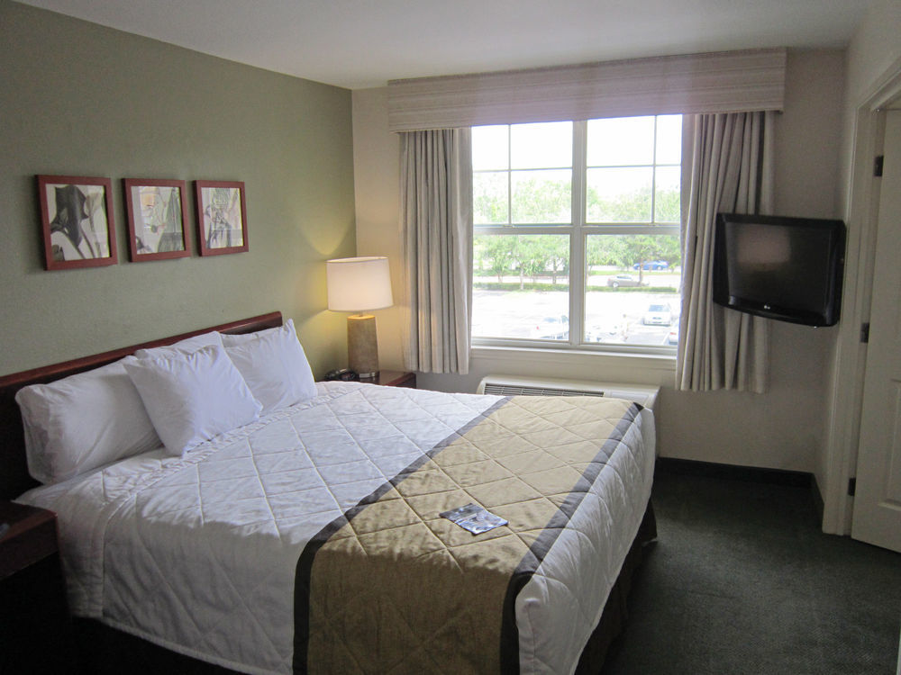 Extended America Select - Orlando - Maitland - Summit Tower Blvd Hotel 2*