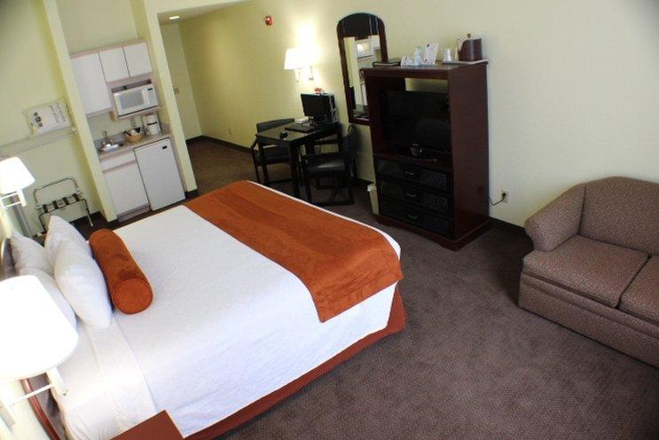 Sonesta Essential Hotel