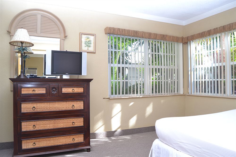 Hotel Lush Royale - All Male Gay A North Beach Village Fort Lauderdale