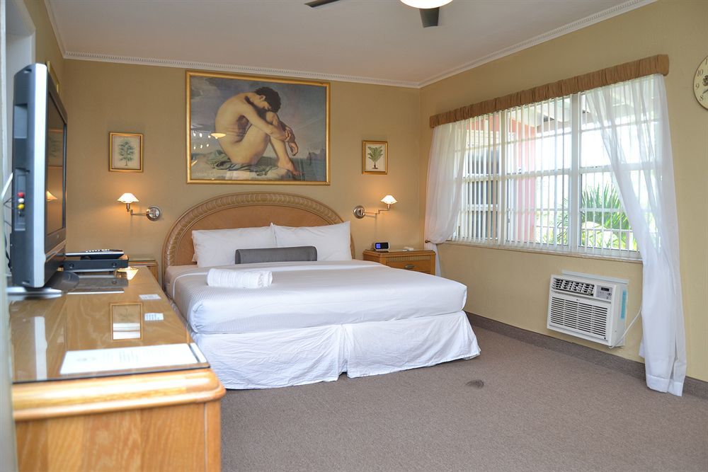 Hotel Lush Royale - All Male Gay A North Beach Village 3*