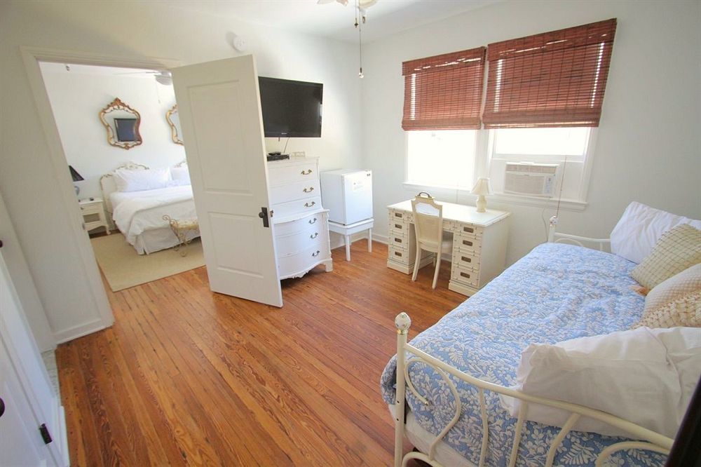 Inn Palm Historic