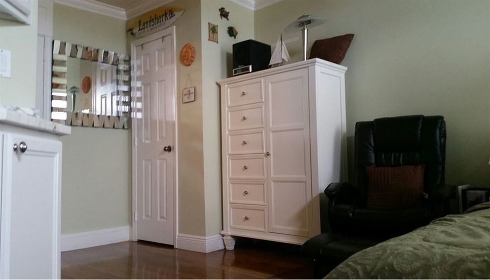 Renovated In The Heart Of Palm - Free Parking, Security Box 3* Palm Beach