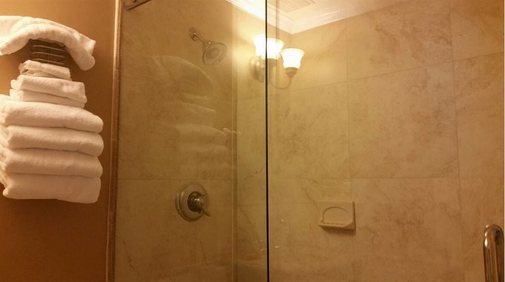 Renovated In The Heart Of Palm - Free Parking, Security Box Aparthotel