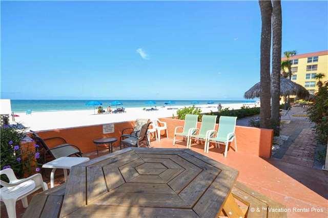 Las Brisas - Three Bedroom Condo - 504 Madeira Beach