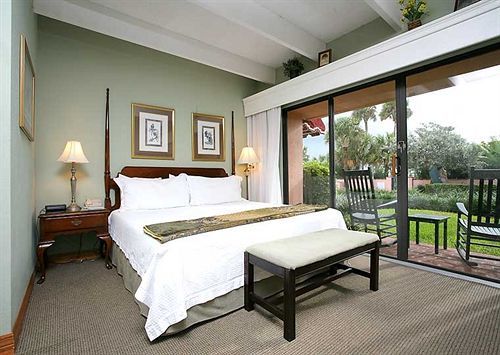 Hotel At Cocoa Cocoa Beach