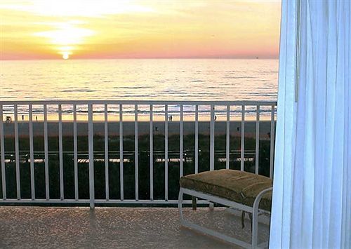 Hotel At Cocoa Cocoa Beach