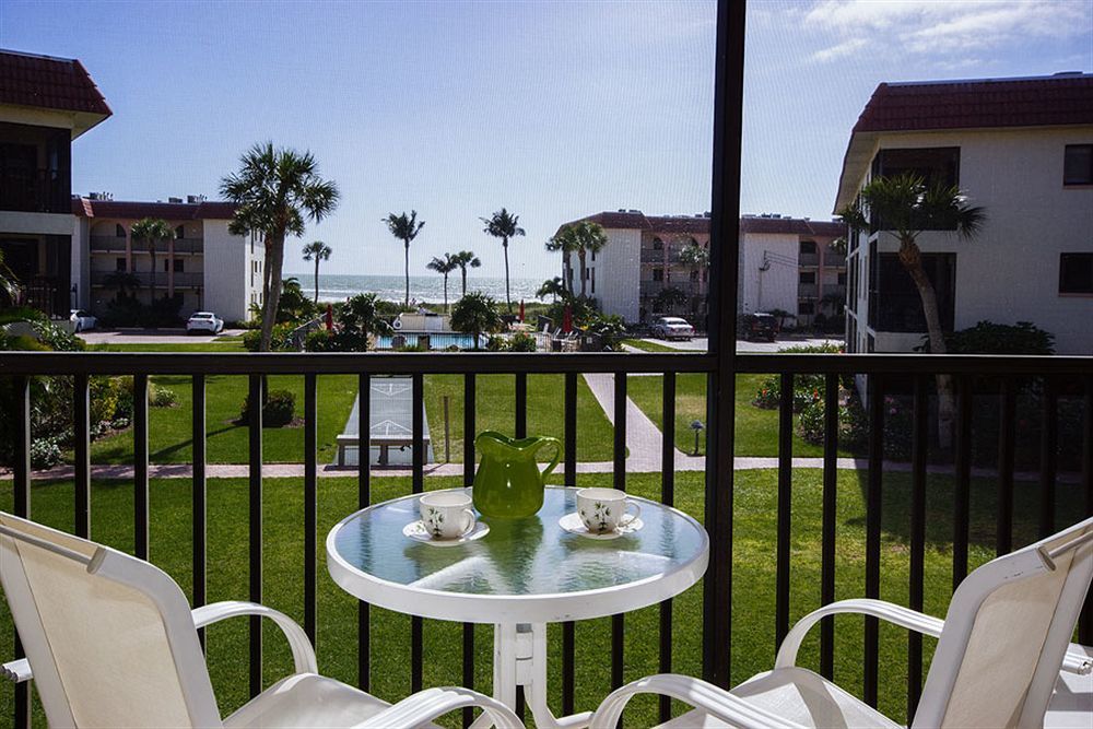 Sandalfoot Beachfront 3*