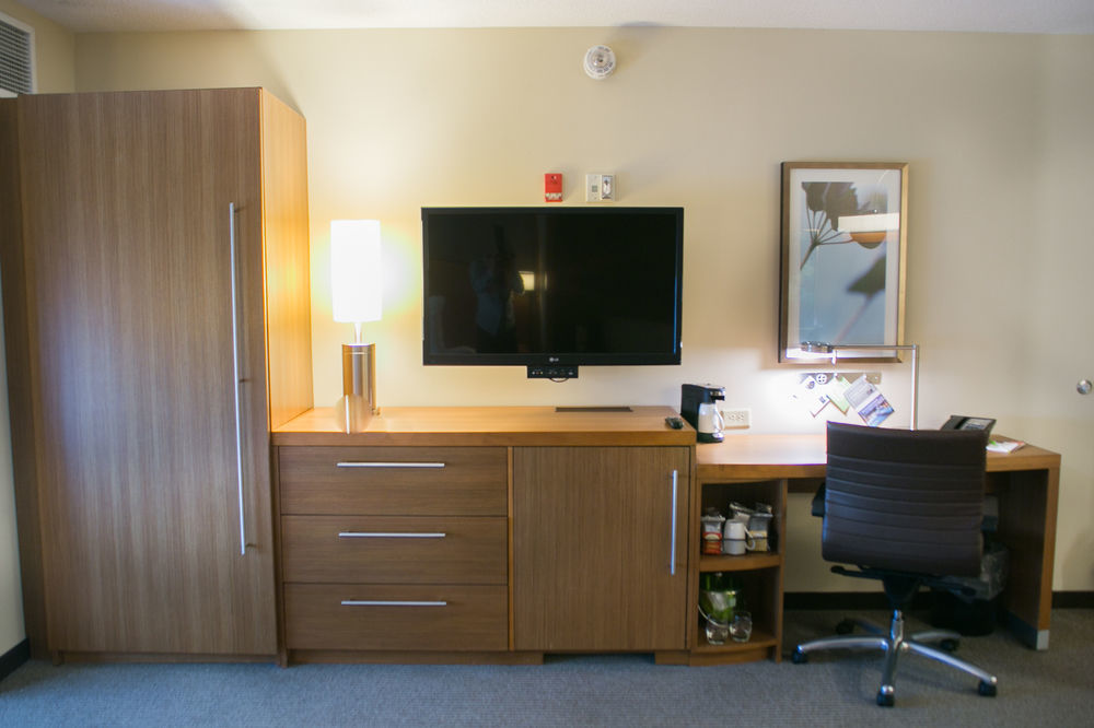Hyatt Place Airport Hotel