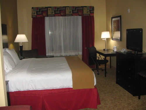 Express & Pensacola-west Navy Base By Ihg Pensacola