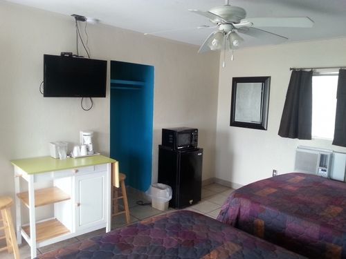 Carters And Mobile Village 2*