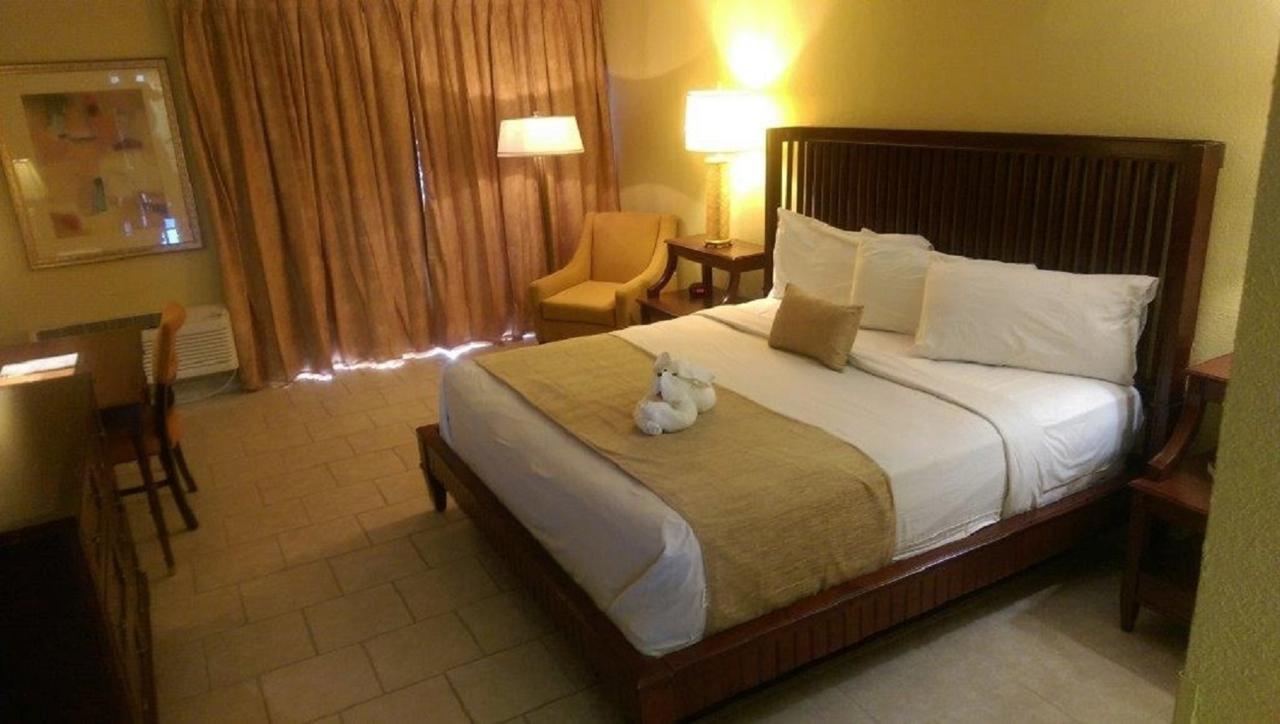 Hotel Vista Tarpon 3*