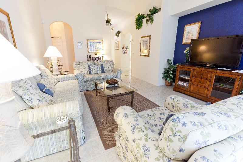 Villa Calabay Parc Homes
