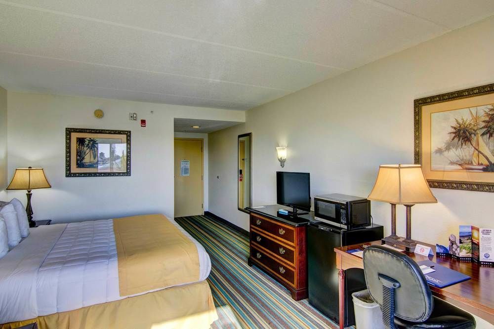 Hutchinson Island 3*