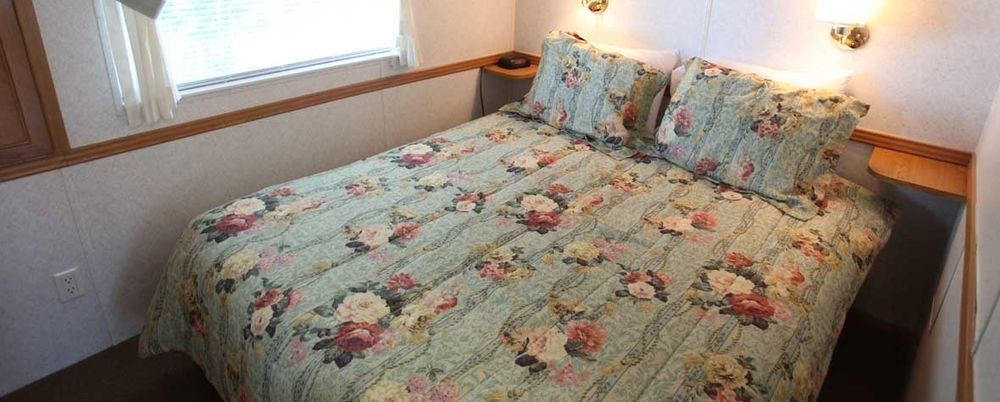 Road Runner Travel - Caravan Park
