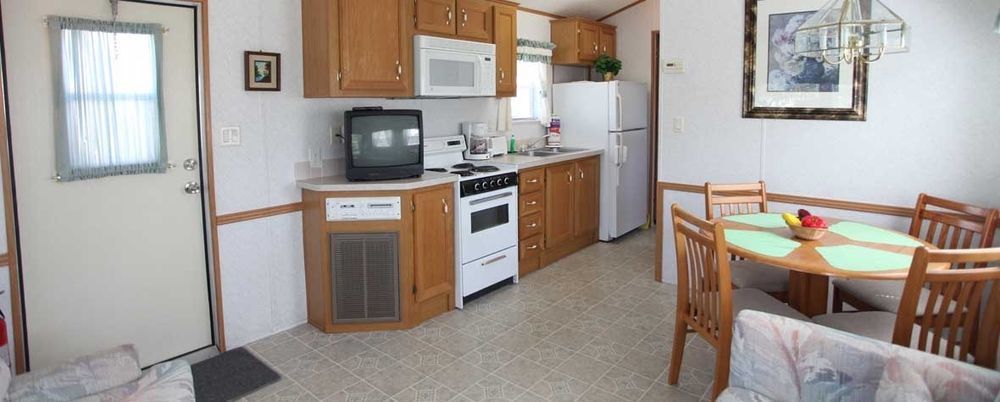 Lodge Road Runner Travel - Caravan Park *