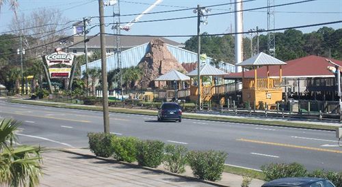Executive - Panama Motel 2*