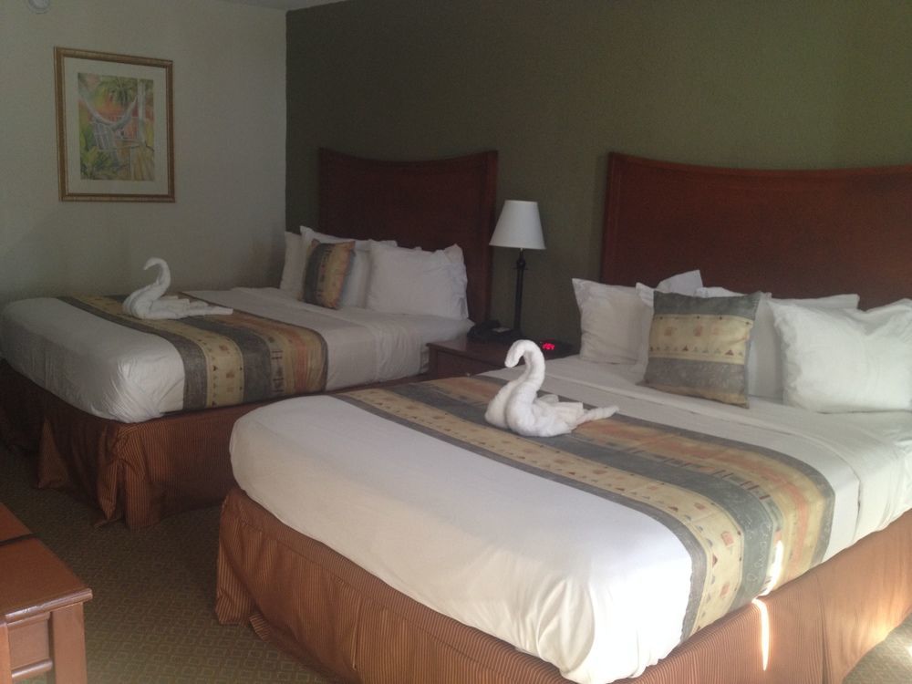 Baymont By Wyndham Panama Hotel 2*
