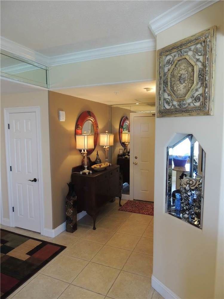 Aparthotel Gulf Crest Condominiums