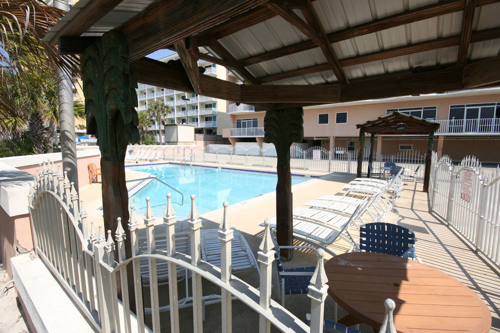 Holiday Terrace Beachfront Hotel, A By The Sea Resort Hotel