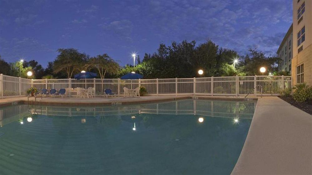 Express & Plant By Ihg 3* Plant City