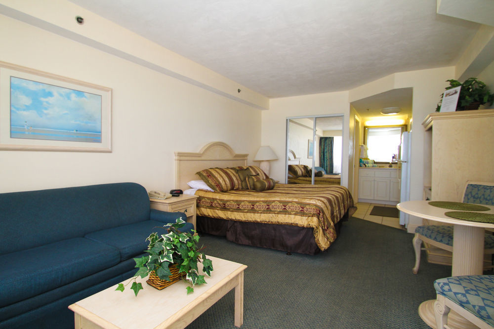 Daytona Oceanfront Condostudio 3*